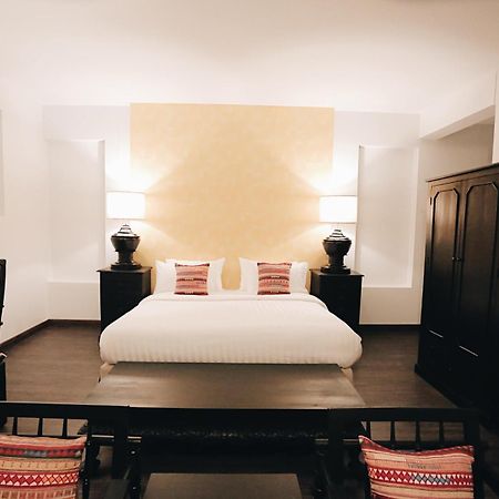 Fullrich Lanna Suite Chiang Mai Bagian luar foto