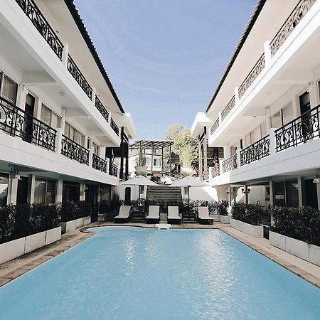 Fullrich Lanna Suite Chiang Mai Bagian luar foto