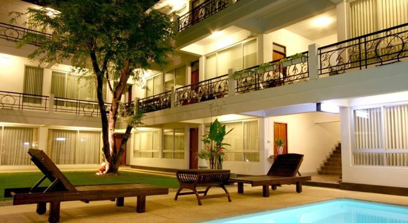 Fullrich Lanna Suite Chiang Mai Bagian luar foto