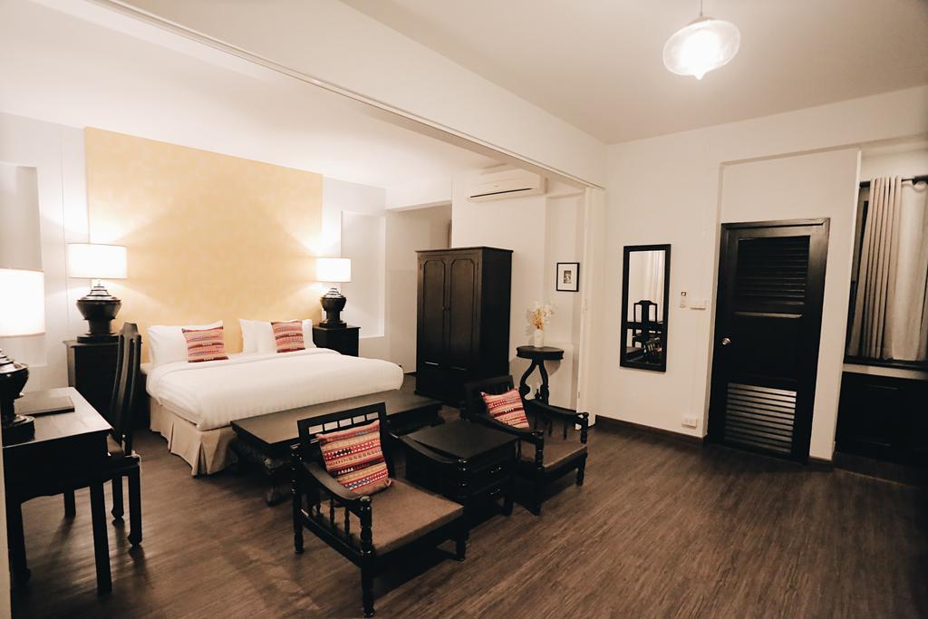 Fullrich Lanna Suite Chiang Mai Bagian luar foto